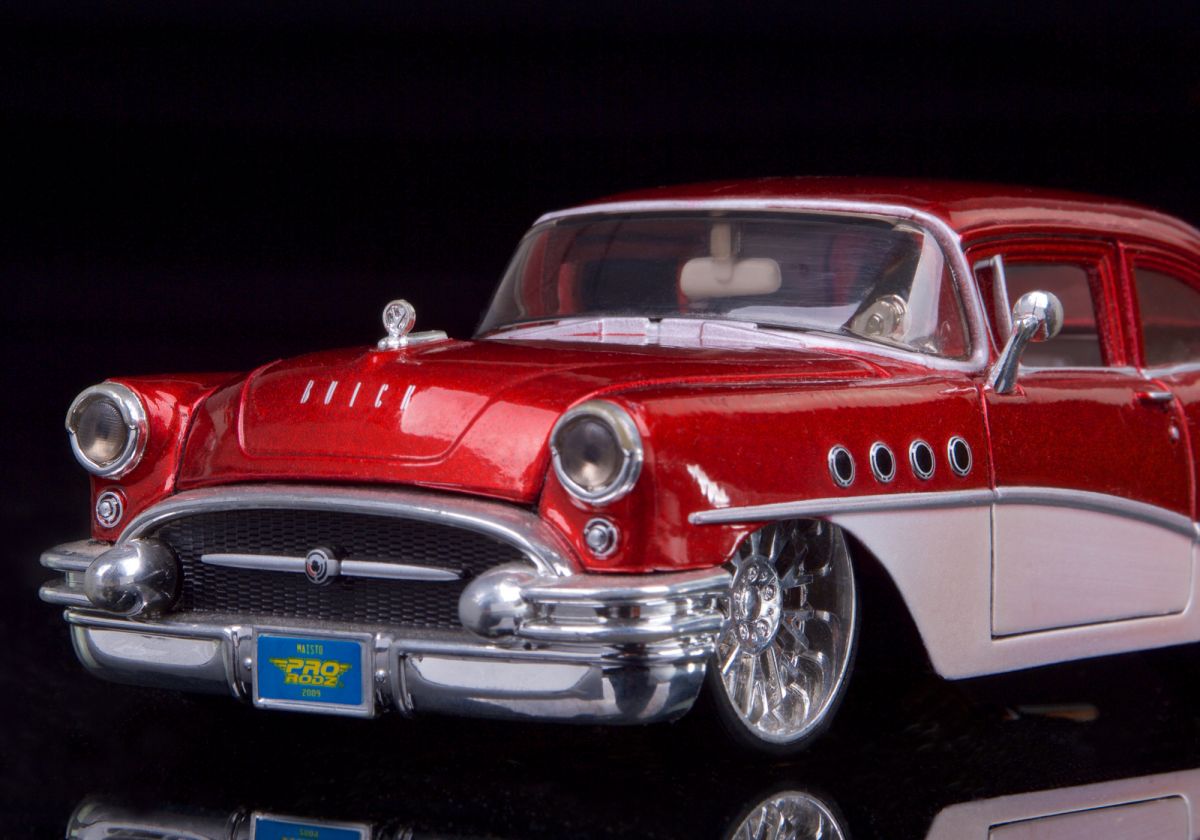1955 BUICK CENTURY BY MAISON 1/28 SCALE DESKTOP COLLECTABLE