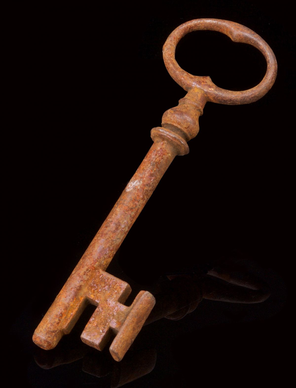 Vintage Large Scalloped Head Iron Key with Spindled Shaft