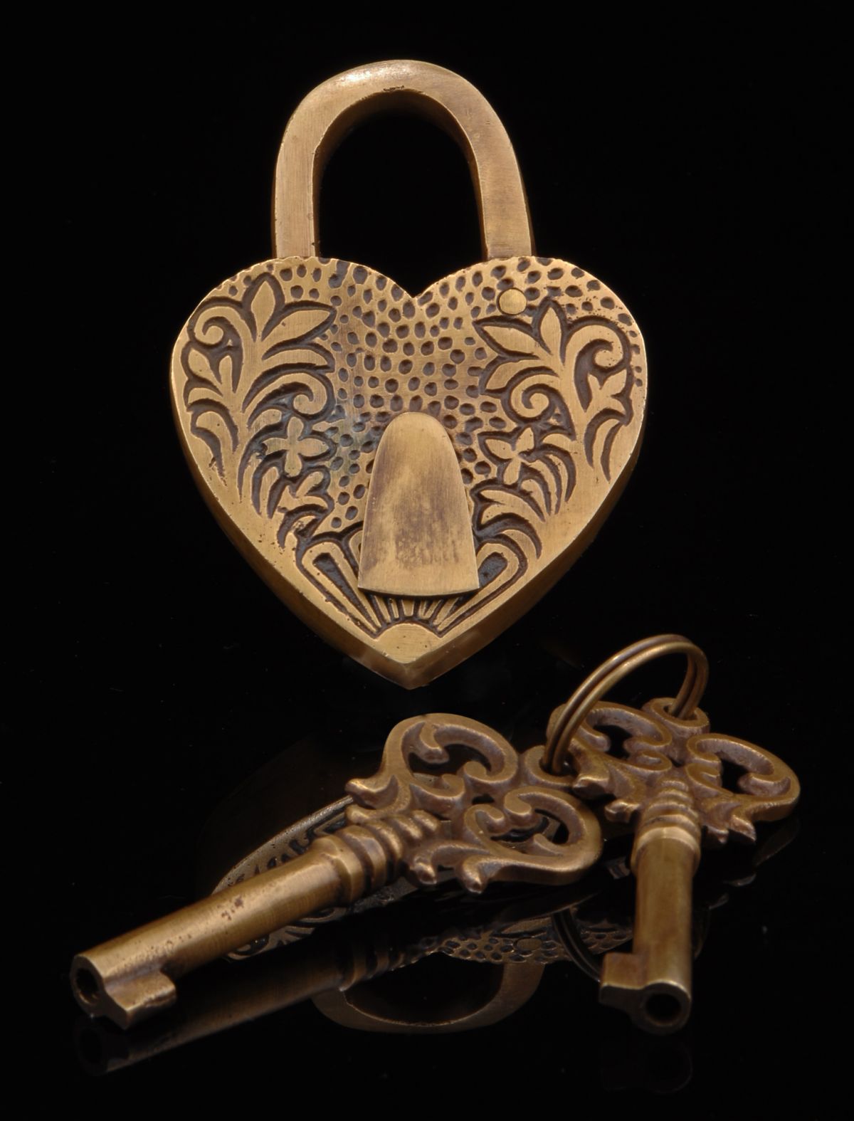 Large Vintage Style Ornate Love Heart Lock