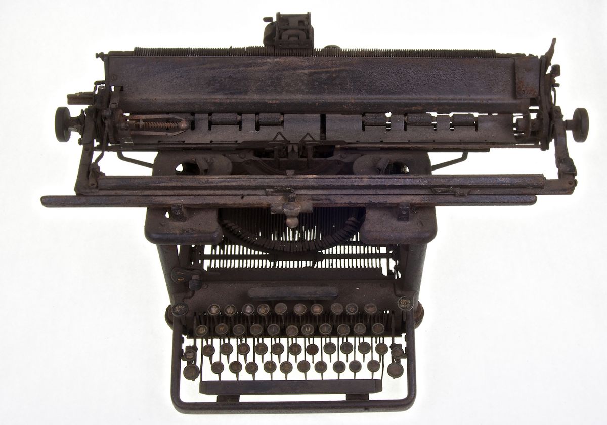 Skeleton Typewriter